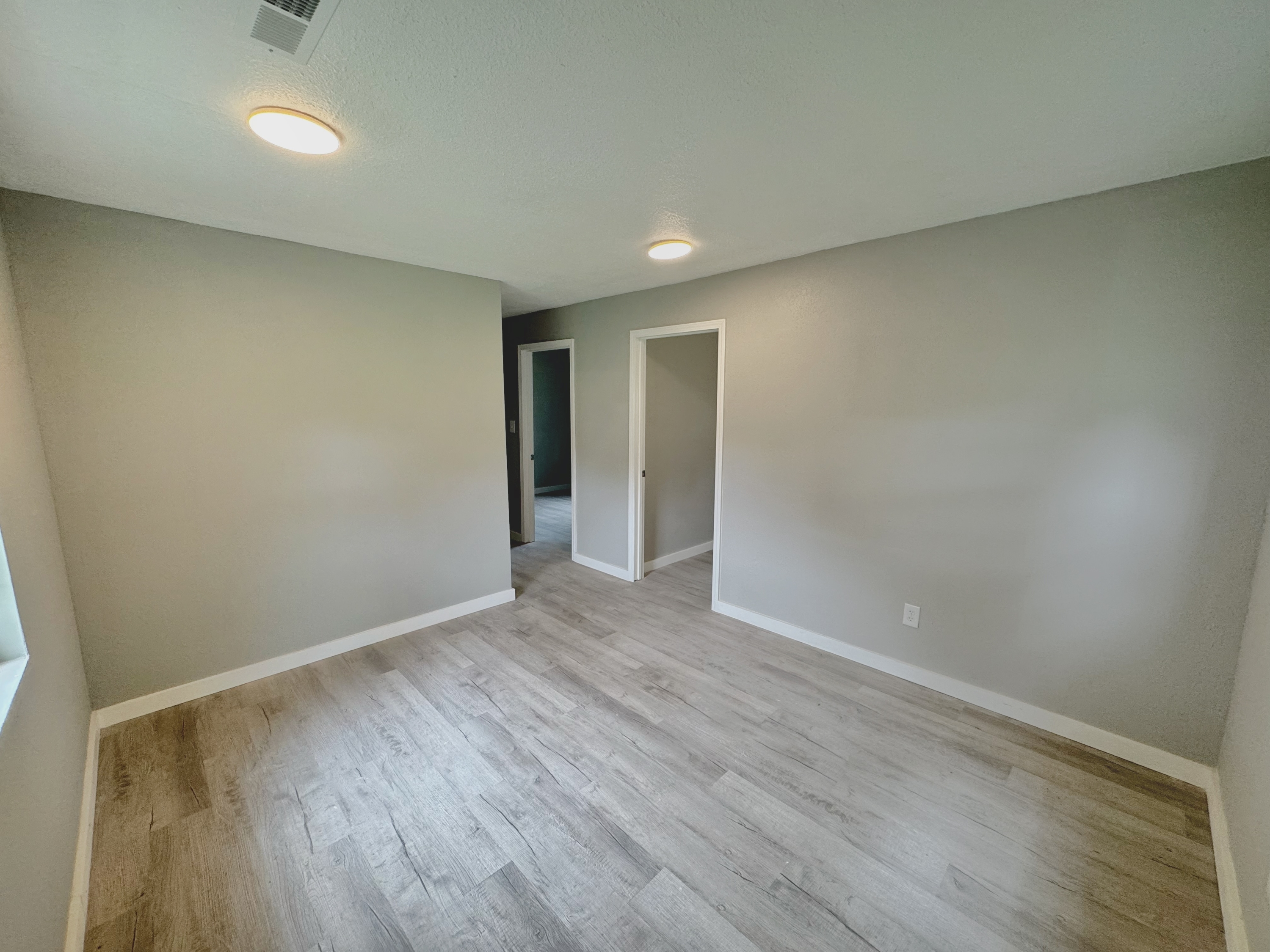 209 South Graham Street - B