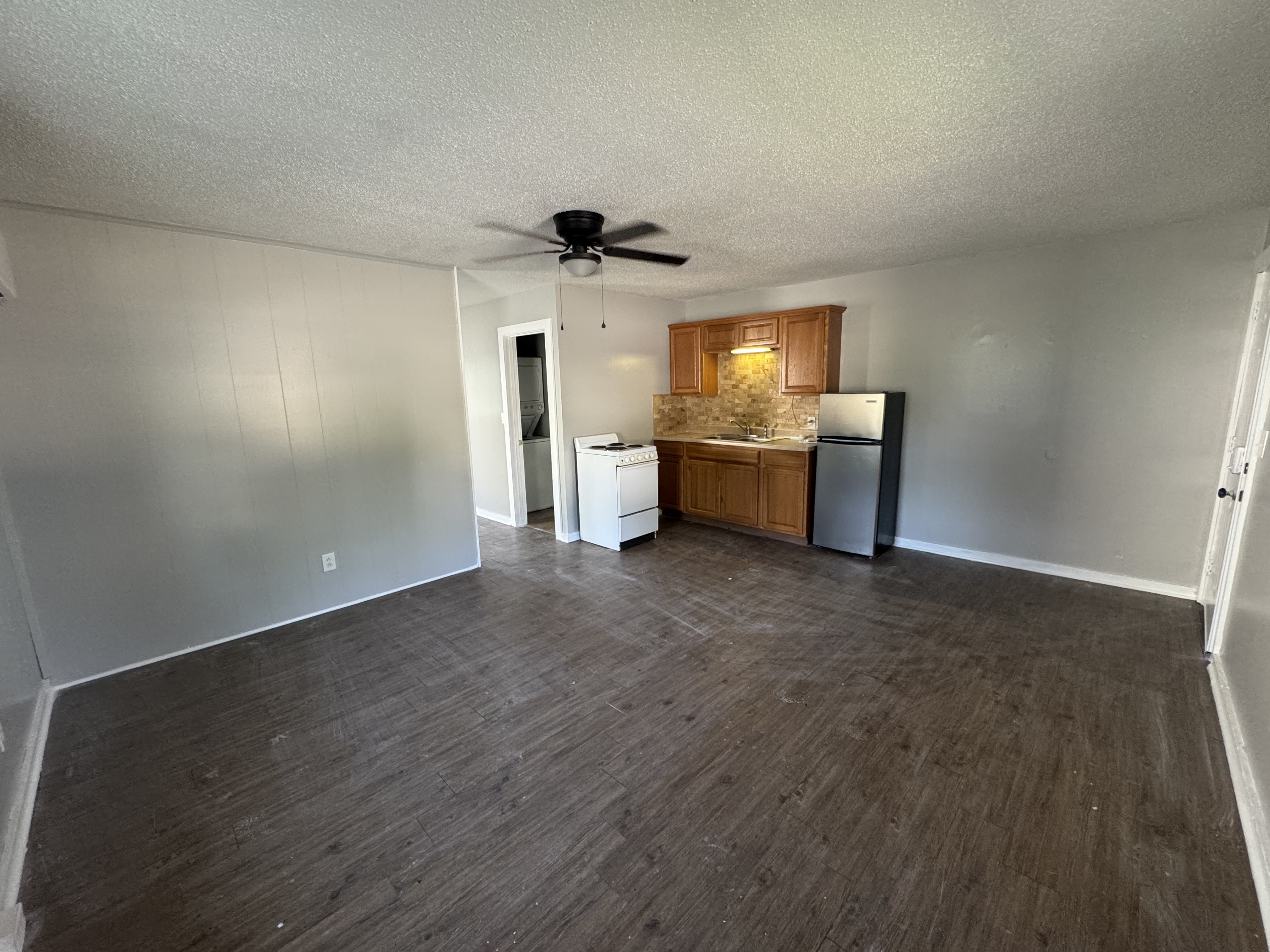 718 E Culton Apt 1
